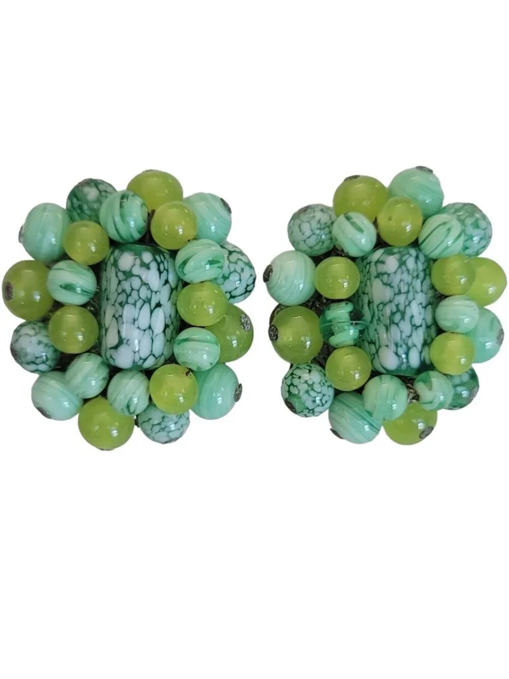 Unbranded green art